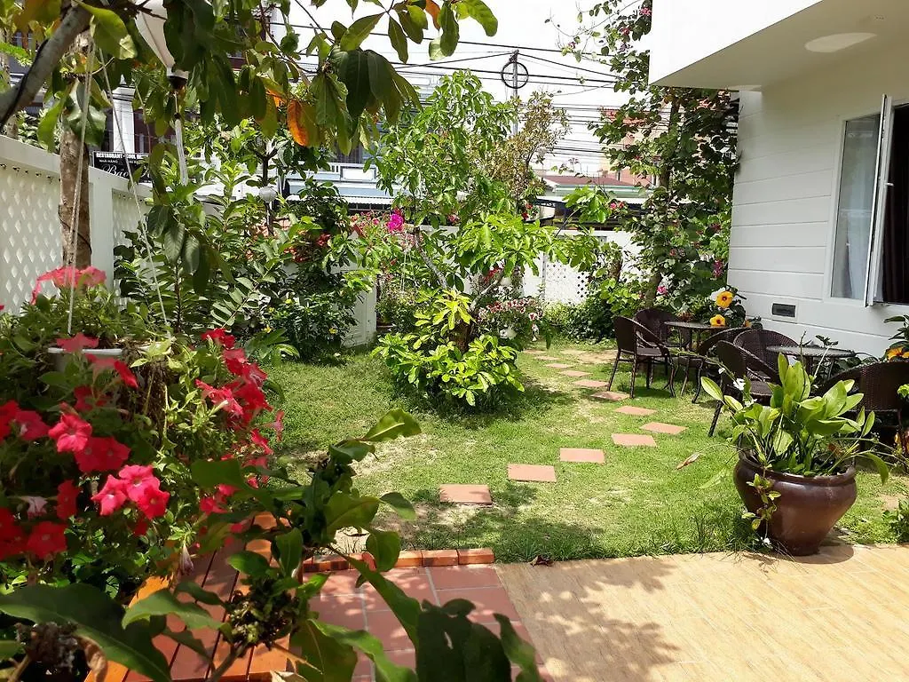 Hoi An White Villa