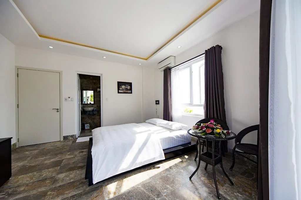 Hoi An White Villa