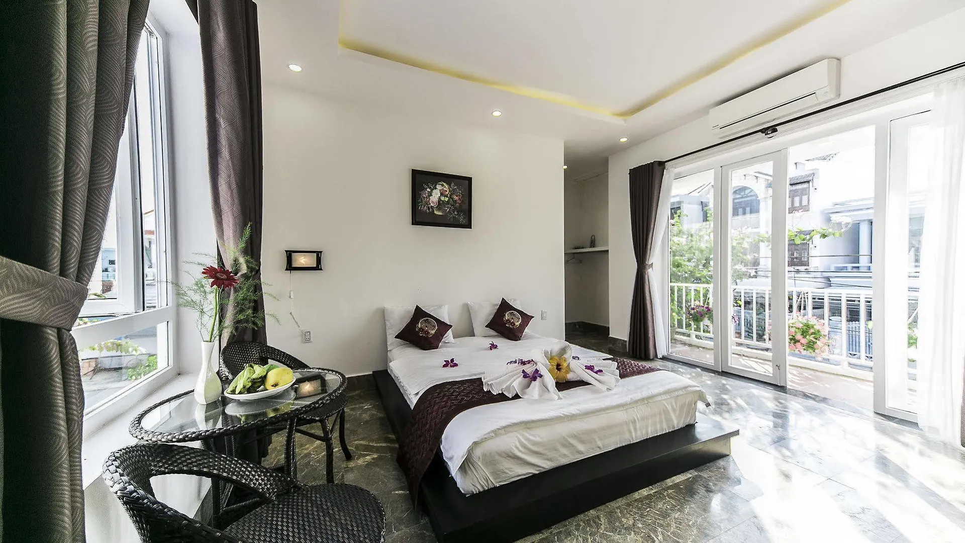 Hoi An White Villa
