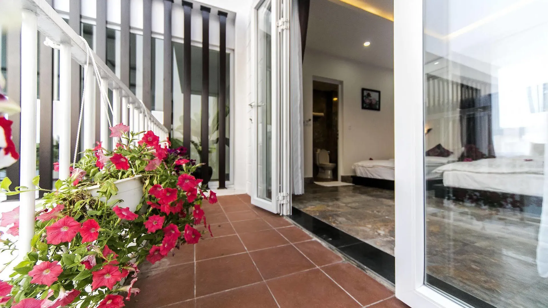 Hoi An White Villa